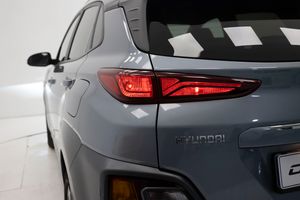 Hyundai Kona 1.6 GDI TECNO RED HYBRID 141 cv   - Foto 49