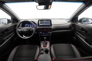 Hyundai Kona 1.6 GDI TECNO RED HYBRID 141 cv   - Foto 4