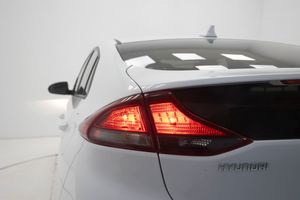 Hyundai IONIQ 1.6 GDI HEV KLASS DCT 141 cv   - Foto 45