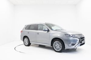 Mitsubishi Outlander PHEV 2.4 KAITEKI+ 4WD 224cv   - Foto 52