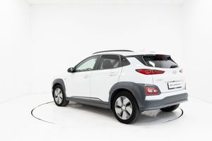 Hyundai Kona ELÉCTRICO 150KW (204 cv) TECNO   - Foto 58