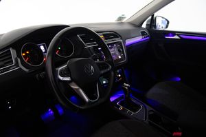 Volkswagen Tiguan LIFE 2.0 TDI 150 cv AT7 E6D  - Foto 3