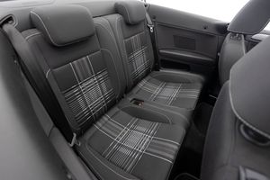Volkswagen Golf LOUNGE CABRIO 2.0 TDI 110 cv   - Foto 14