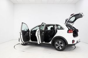 Kia Niro CONCEPT PLUG-IN HYBRID 1.6 141 cv AT6 E6D   - Foto 27