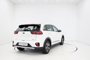 Kia Niro CONCEPT PLUG-IN HYBRID 1.6 141 cv AT6 E6D   - Foto 3