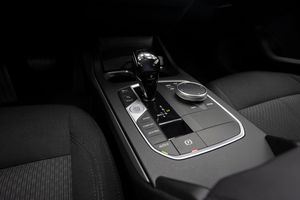 BMW Serie 1 LIM. 116D 1.5 115 cv AT7 E6D   - Foto 10