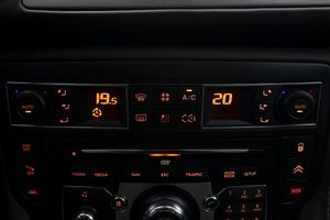 Citroën C5 EXCLUSIVE 3.0HDI 241 cv   - Foto 9