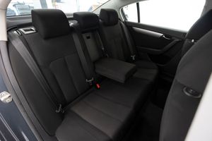Volkswagen Passat BLUEMOTION 2.0 TDI 140 cv   - Foto 17