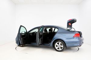 Volkswagen Passat BLUEMOTION 2.0 TDI 140 cv   - Foto 25