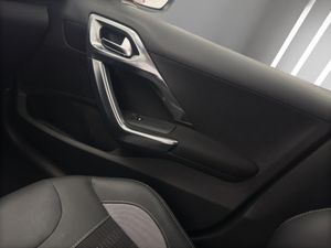 Peugeot 2008 Allure 1.6 BlueHDi 73KW (100CV)  - Foto 18