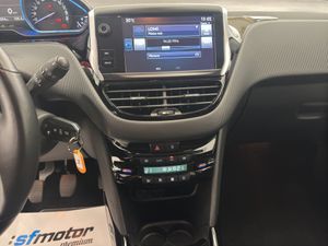 Peugeot 2008 Allure 1.6 BlueHDi 73KW (100CV)  - Foto 17