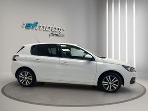 Peugeot 308 5p Style BlueHDi 130 S&S BERLINA CON PORTÓN  - Foto 5