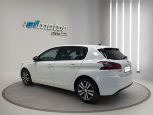 Peugeot 308 5p Style BlueHDi 130 S&S BERLINA CON PORTÓN  - Foto 8