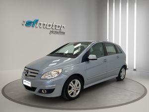 Mercedes Clase B 118   - Foto 2