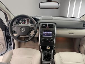 Mercedes Clase B 118   - Foto 3