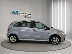 Mercedes Clase B 118   - Foto 6