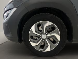 Hyundai Kona 1.6 GDI HEV Maxx DCT  - Foto 22