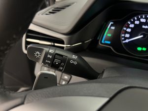 Hyundai IONIQ 1.6 GDI HEV Klass DCT  - Foto 24