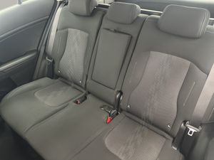 Kia Sportage 1.6 T-GDi MHEV 180CV Tech 4x4 DCT  - Foto 19