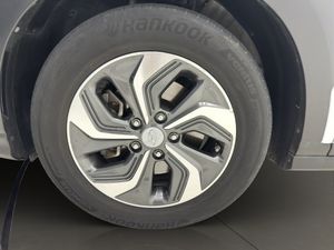 Hyundai Kona 1.6 GDI HEV Maxx DCT  - Foto 22