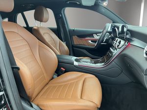 Mercedes Clase GLC GLC 300 e 4MATIC AMG 2.0 320CV AT9 E6D  - Foto 19