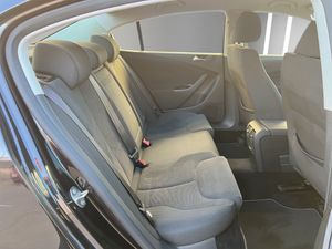 Volkswagen Passat 2.0 TDI 140 Advance Plus BlueMotion Tech  - Foto 20