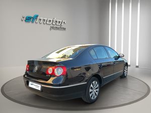 Volkswagen Passat 2.0 TDI 140 Advance Plus BlueMotion Tech  - Foto 7