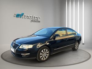 Volkswagen Passat 2.0 TDI 140 Advance Plus BlueMotion Tech  - Foto 2