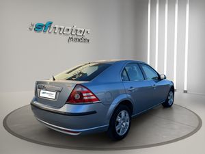 Ford Mondeo 2.0 TDCi Ghia  - Foto 7
