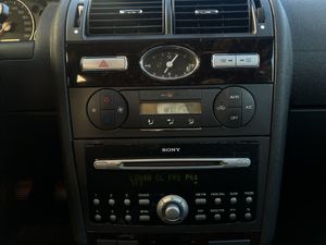 Ford Mondeo 2.0 TDCi Ghia  - Foto 17