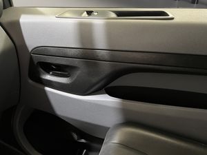 Peugeot e-Expert FURGON PRO BLUE   - Foto 18