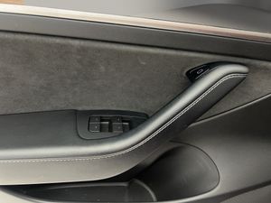 Tesla Model 3 Gran Autonomía AWD  - Foto 12