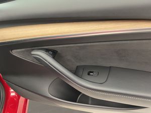 Tesla Model 3 Gran Autonomía AWD  - Foto 18