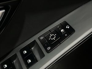 Kia Niro 1.6 GDi HEV 104kW (141CV) Emotion  - Foto 32