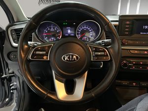 Kia Ceed 1.0 T-GDi 88kW (120CV) Drive  - Foto 11