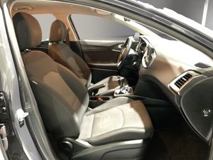 Kia Ceed 1.0 T-GDi 88kW (120CV) Drive  - Foto 18
