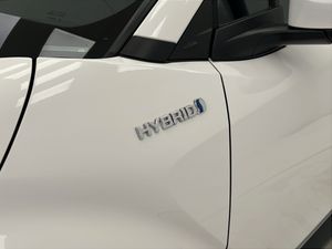 Toyota C-HR 1.8 125H Active  - Foto 35