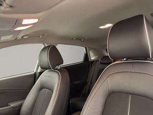 Hyundai Kona 1.6 GDI HEV SLE DCT  - Foto 23