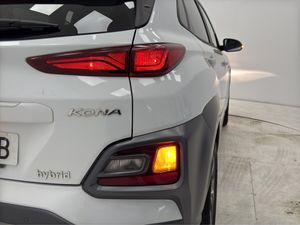 Hyundai Kona 1.6 GDI HEV SLE DCT  - Foto 30