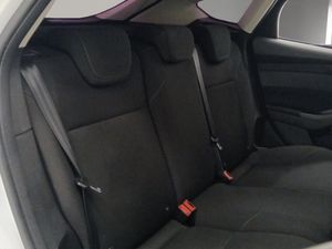 Ford Focus 1.6 TDCi 115cv Trend  - Foto 19