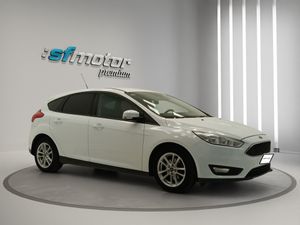 Ford Focus 1.6 TDCi 115cv Trend  - Foto 9