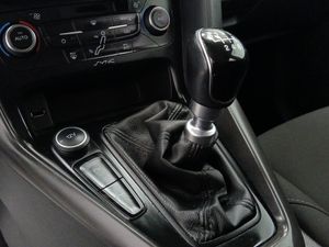 Ford Focus 1.6 TDCi 115cv Trend  - Foto 21