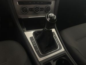 Volkswagen Golf Advance 1.6 TDI 105CV BMT  - Foto 23