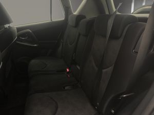 Toyota Rav4 2.2 D-4D Active 4x2  - Foto 15