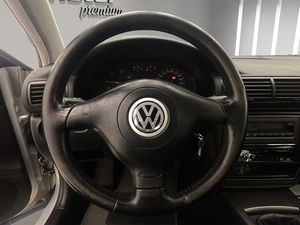 Volkswagen Passat 1.9 TDI COMFORTLINE  - Foto 11