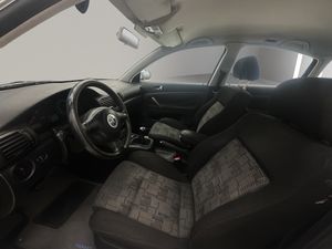 Volkswagen Passat 1.9 TDI COMFORTLINE  - Foto 10