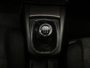 Volkswagen Passat 1.9 TDI COMFORTLINE  - Foto 26