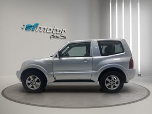 Mitsubishi Montero 3.2 DID All-Four  - Foto 4