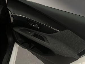 Peugeot 3008 1.5 BlueHDi 96kW (130CV) S&S Active Pack  - Foto 19