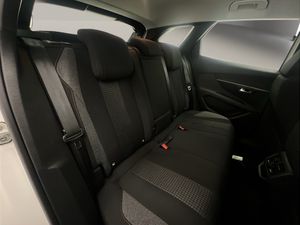 Peugeot 3008 1.5 BlueHDi 96kW (130CV) S&S Active Pack  - Foto 21